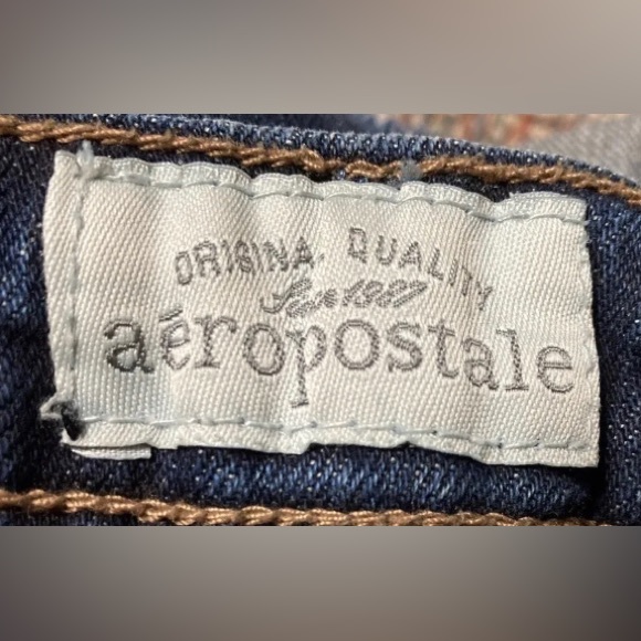 Women’s Size 5/6 Aeropostale Denim Shorts PreOwned - Picture 2 of 5
